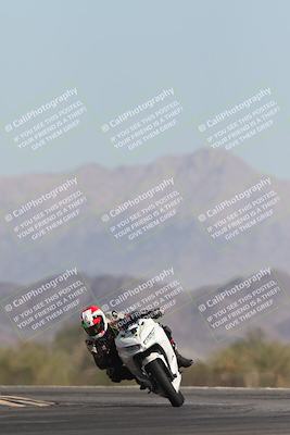 media/Oct-26-2025-Race Pace (Sun) [[c1447ca738]]/Non Verified (1st 20 Minutes of every Hour)/4-Turn 14 (1110am)/